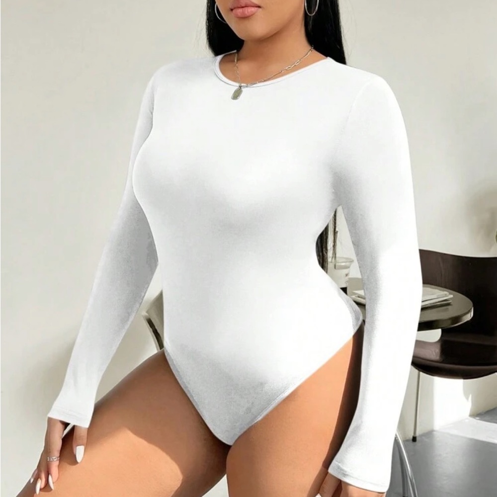 SHEIN Classic White Long Sleeve Bodysuit